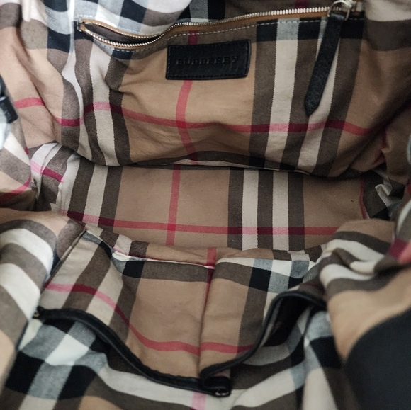 BURBERRY MAIDSTONE MEDIUM CALFSKIN TOTE EUC SILVERSTONE GROMMETS - Picture 6 of 13